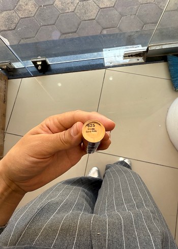 Loreal Paris L'Oréal Parlak Bordo allık 625