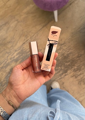 Fenty beauty glow 01 gloss