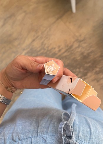 Fenty beauty glow 01 gloss - Görsel 3