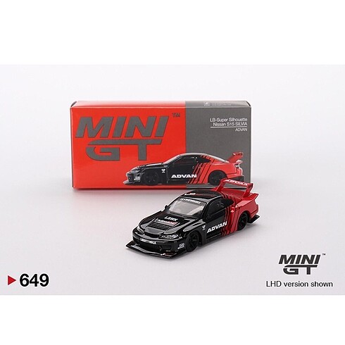 Mini gt Advan Silvia s15