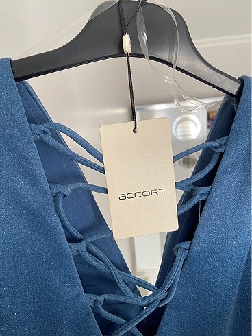 Accort Fırfırlı Abiye - Görsel 3