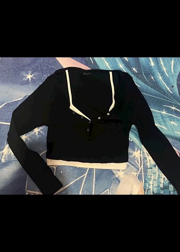 Diğer Elena Gilbert Düğmeli Siyah V Yaka Crop Bluz