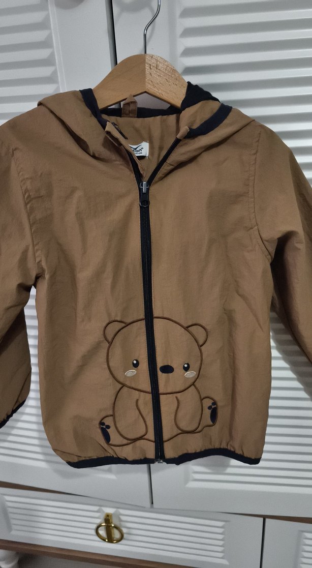 Erkek Çocuk Kapüşonlu Kahverengi Yağmurluk - Görsel 5