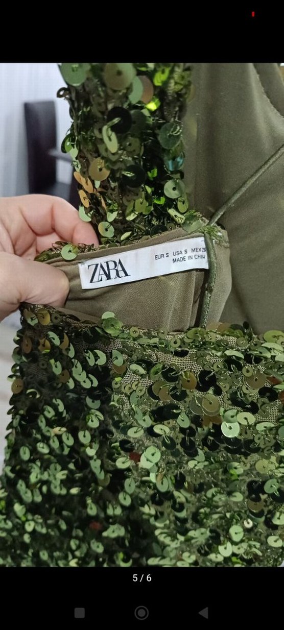 Yeşil Parlak Uzun Askılı Drapeli Abiye Elbise - Görsel 3