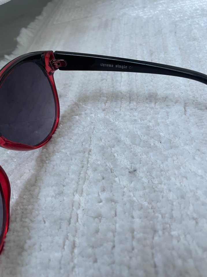 Kırmızı Transparan Gotik Kadın Güneş Gözlüğü - Görsel 5