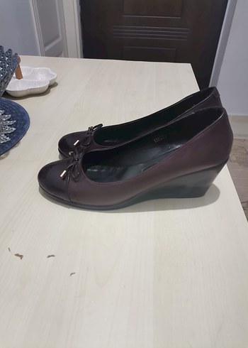 Kahverengi Tokalı Kadın Topuklu Babet - Görsel 2