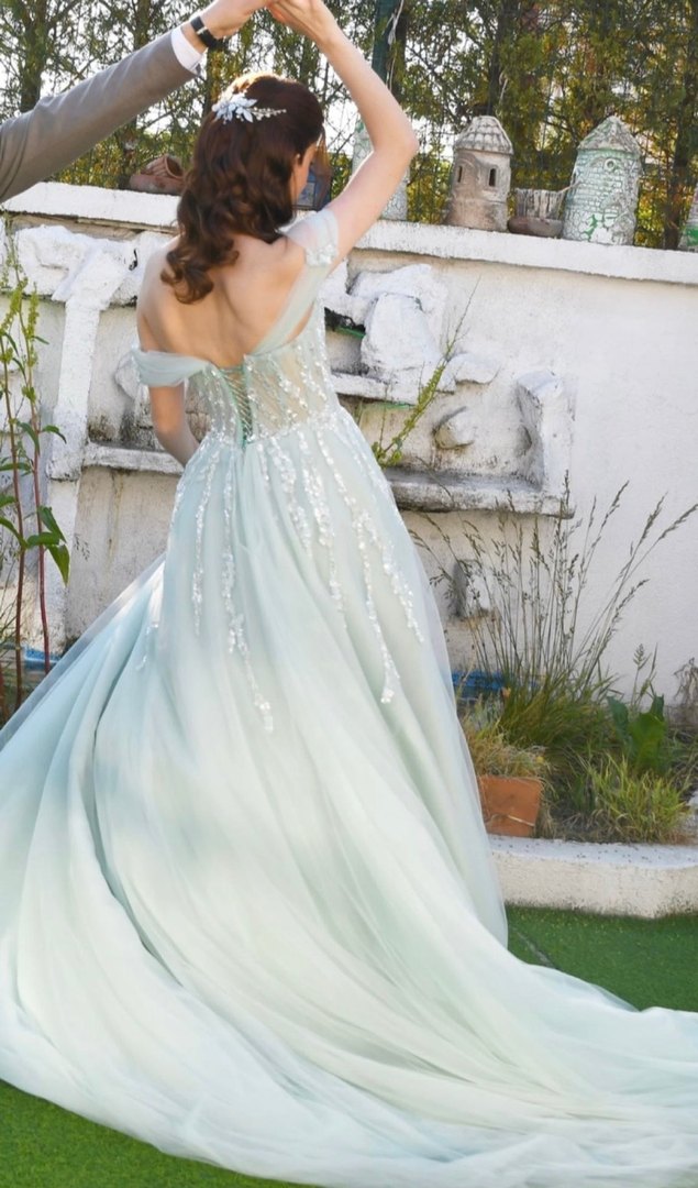 İşlemeli Straplez Uzun Su Yeşili Nişan Elbisesi - Görsel 4