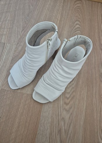 Beyaz Kadın Kalın Topuk Açık Ayakkabı - Görsel 5