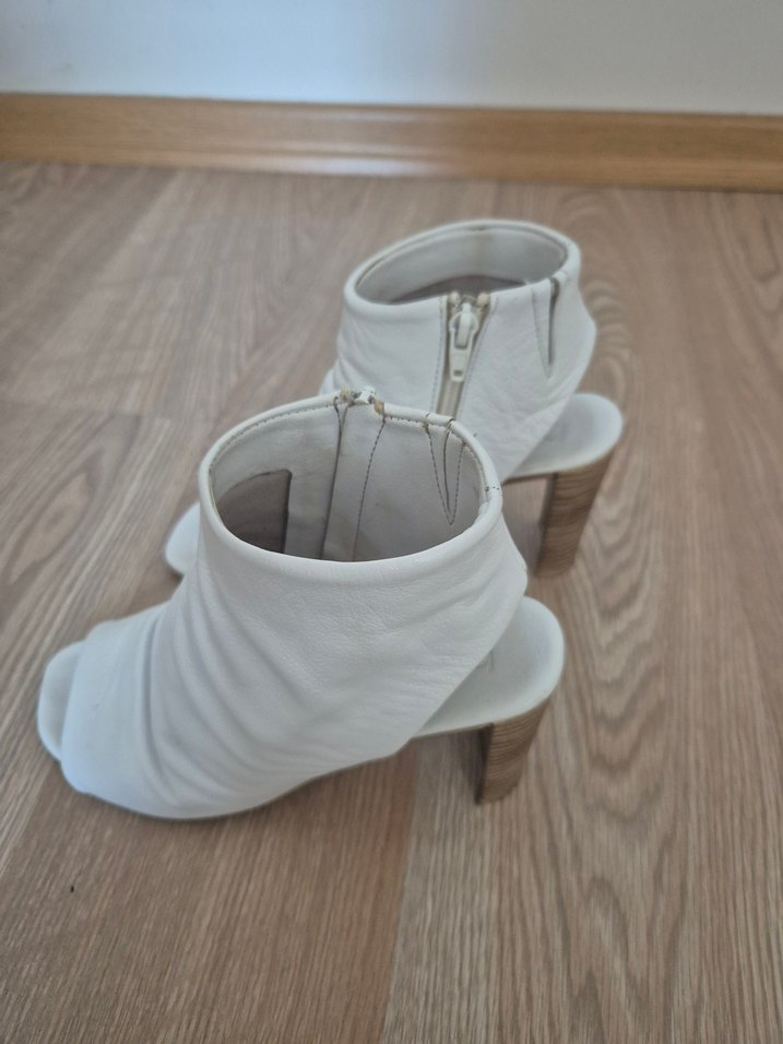 Beyaz Kadın Kalın Topuk Açık Ayakkabı - Görsel 4