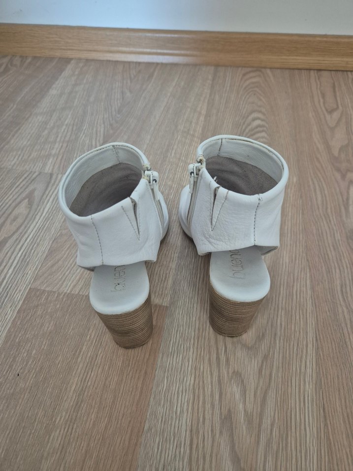 Beyaz Kadın Kalın Topuk Açık Ayakkabı - Görsel 3