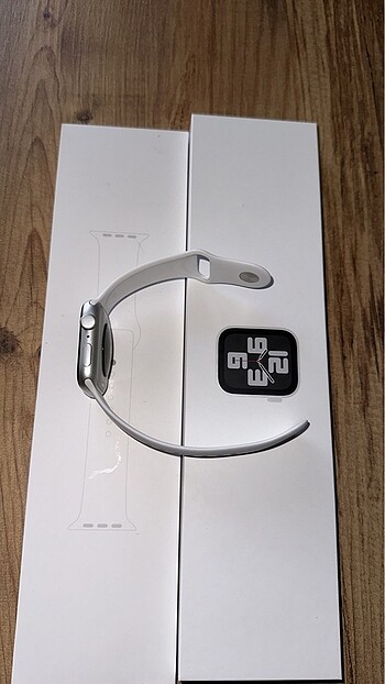 Beden ten rengi Renk Apple watch se 44mm 0 gibi garantili