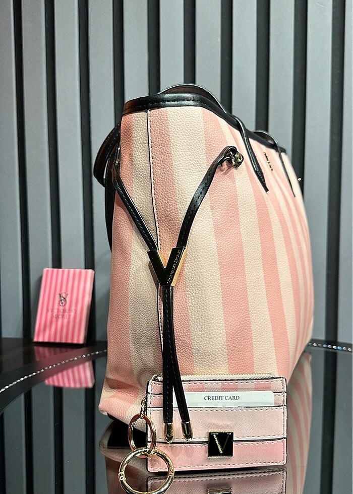 VİCTORİA SECRET ÇANTA - Görsel 4