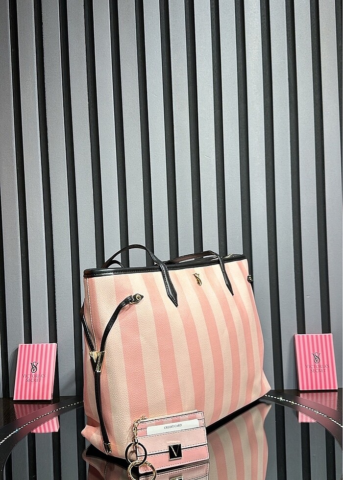 VİCTORİA SECRET ÇANTA - Görsel 3