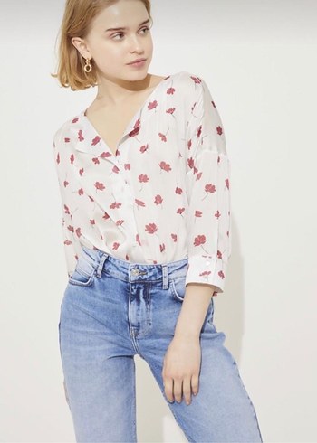 Çiçek Desenli V Yaka Uzun Kollu Gömlek - Görsel 2