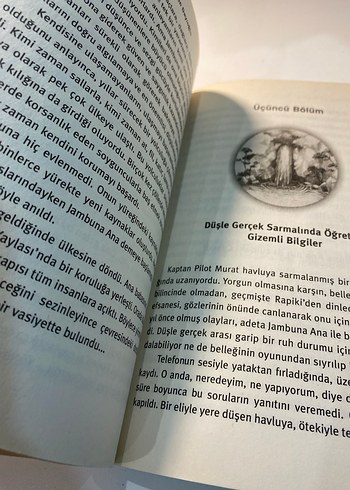 Gökyüzündeki Mor Bulutlar - Gülten Dayıoğlu