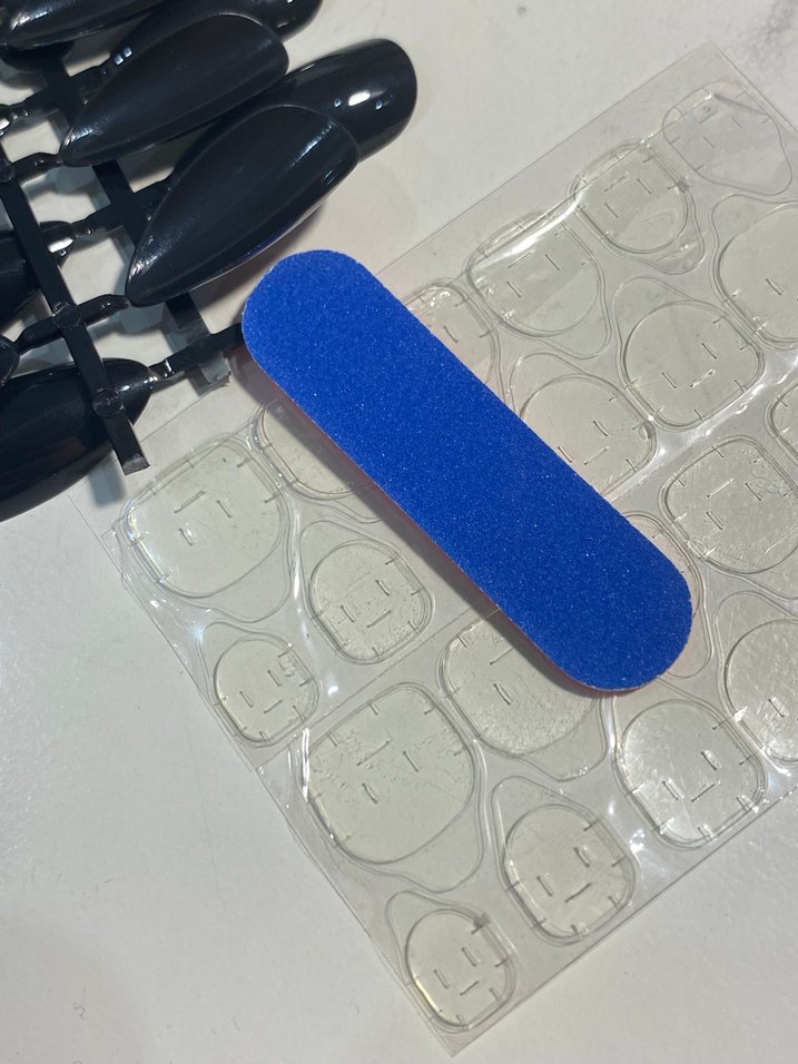 Parlak Beyaz Tırnak Süslemeleri - Görsel 4