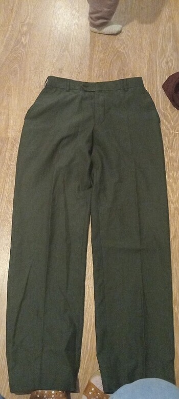 Erkek pantolonu