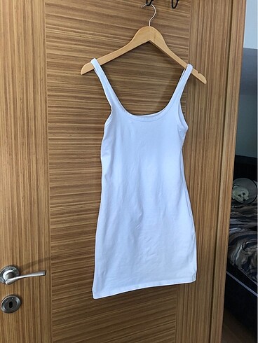 Pull&bear kısa beyaz elbise