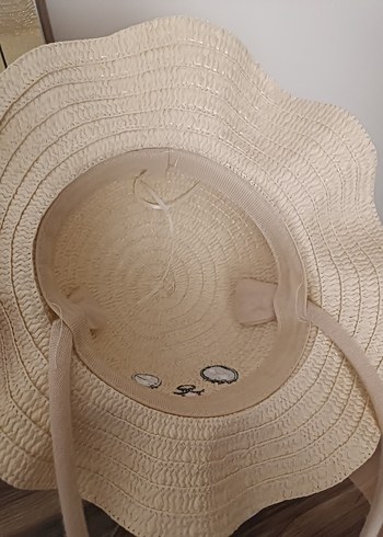 Nakışlı Bej Çocuk Şapkası - Görsel 3