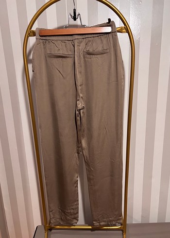 Nakışlı Kemerli Rahat Kesim Kadın Kumaş Pantolon - Görsel 3