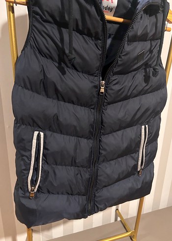 Gri Kapüşonlu Fermuarlı Kadın Yelek - Görsel 2