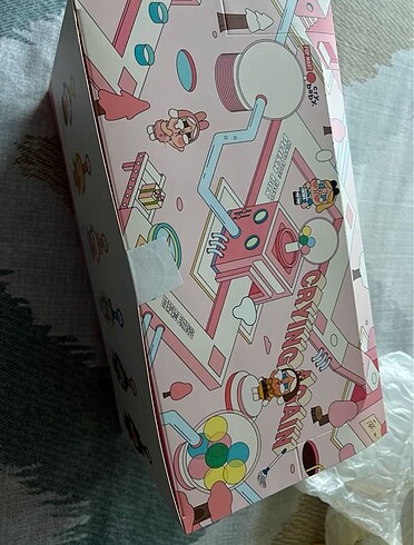 Pop mart labubu Cry Baby
