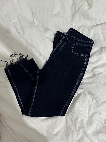 Mom Jean