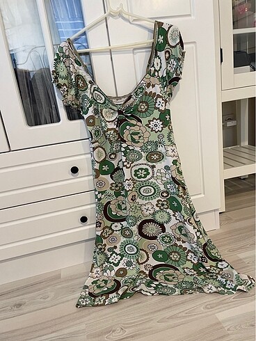 C&A yeşil çiçek desenli vintage elbise