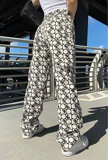 pull&bear yin yang desenli jean pantolon