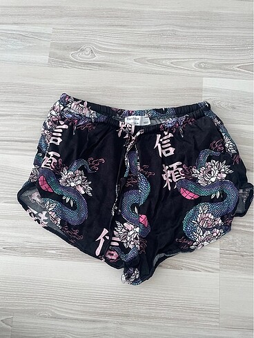 bershka saten mini şort