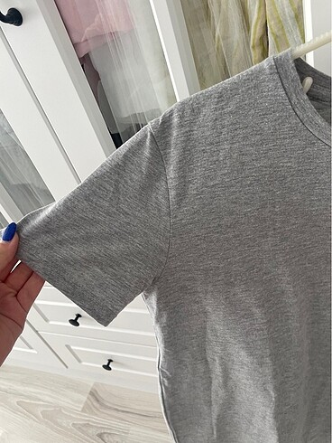 m Beden stradivarius gri kısa kollu tişört