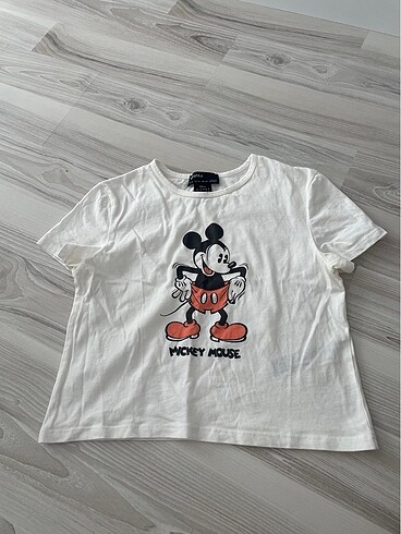 bershka mickey tişört