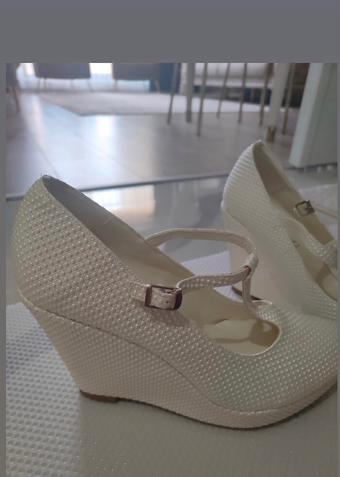 Dolgu Topuklu Ayakkabı - Görsel 3