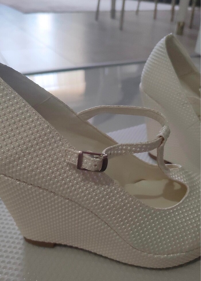 Dolgu Topuklu Ayakkabı - Görsel 2