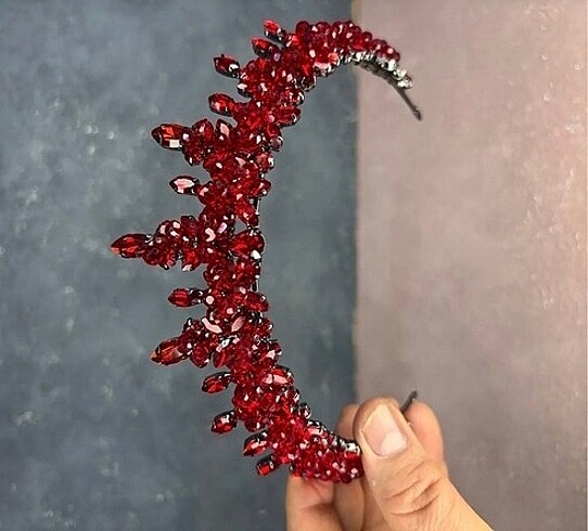 Kına tacı ve küpesi
