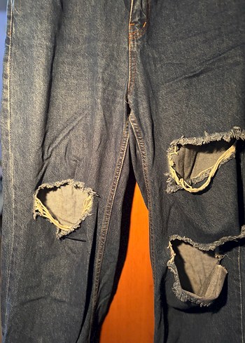 Kadın Gri Yırtık Bol Kesim Denim Pantolon - Görsel 3