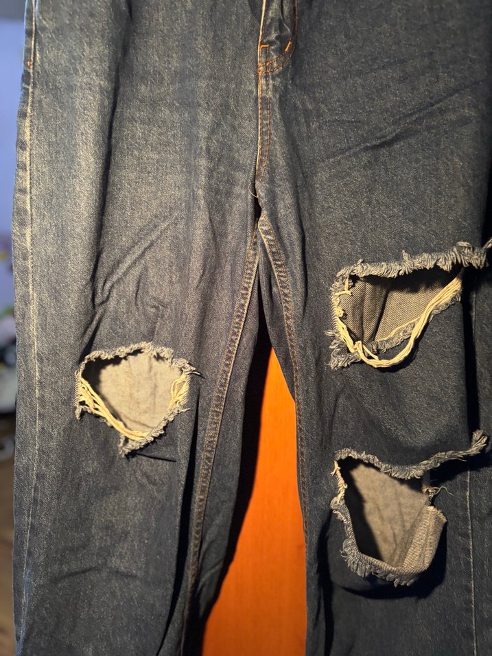 Kadın Gri Yırtık Bol Kesim Denim Pantolon - Görsel 3