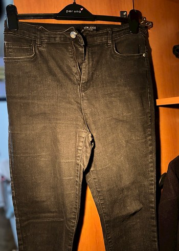 Siyah Dar Kesim Kadın Kot Pantolon - Görsel 3