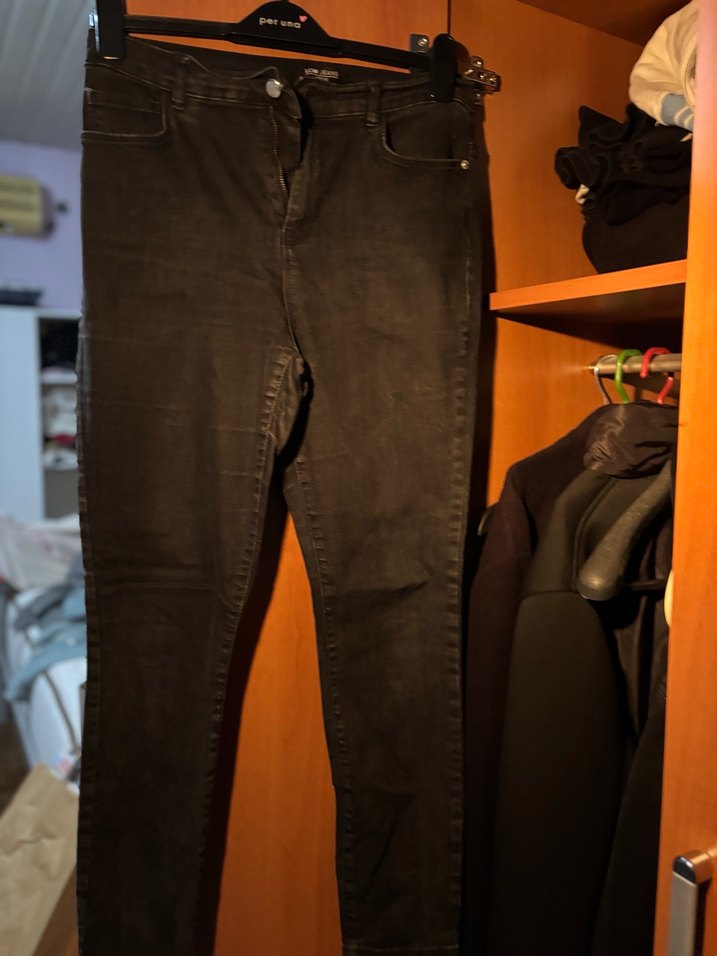 Siyah Dar Kesim Kadın Kot Pantolon - Görsel 2