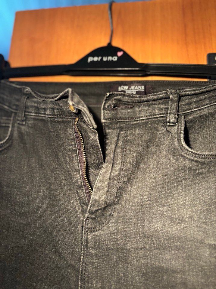 Siyah Dar Kesim Kadın Kot Pantolon - Görsel 4