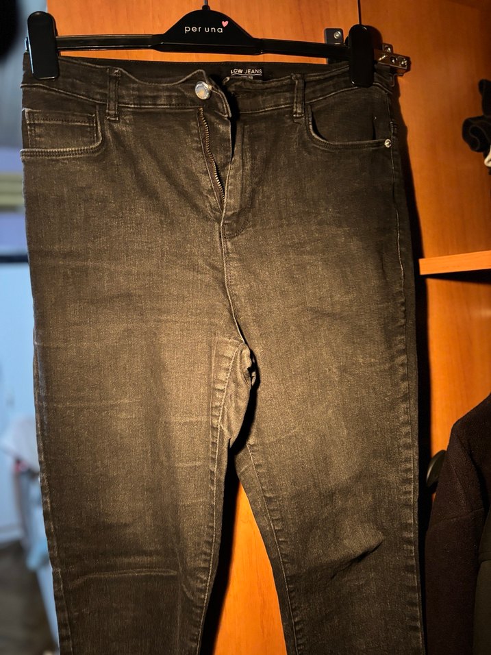 Siyah Dar Kesim Kadın Kot Pantolon - Görsel 3