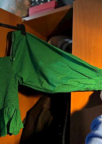 Yeşil Drapeli Mini Straplez Bluz - Görsel 3