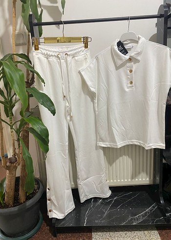 Düğmeli Beyaz Mini Kadın Kumaş Pantolon