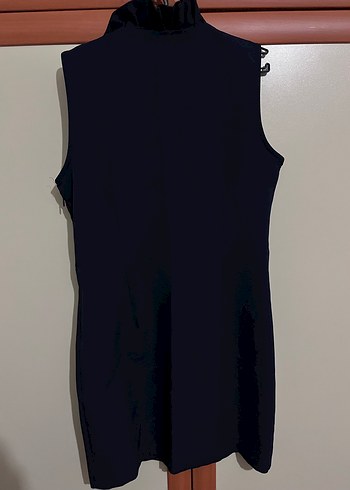 Lacivert Yüksek Yakalı Kolsuz Elbise - Görsel 2