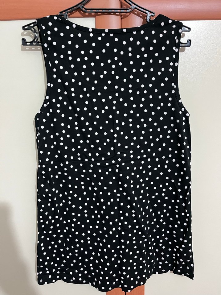 Puantiye Desenli Siyah Kolsuz - Görsel 2