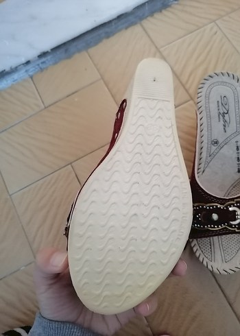 Diğer Bordo Boncuklu Nakışlı Dolgu Topuk Terlik