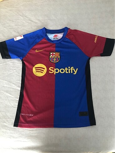 Barcelona lamine yamal forma