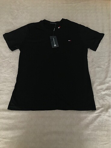 Tommy hilfiger tshirt
