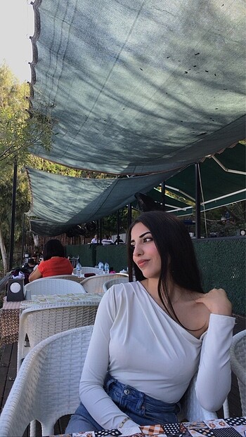 Tek omuz taş rengi bluz
