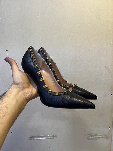 Valentino Valentino